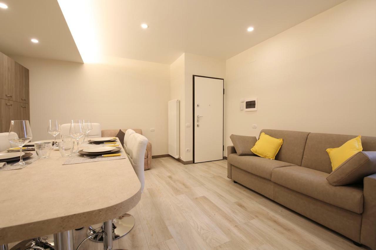 Appartamento Giardino เบลลาโจ ภายนอก รูปภาพ